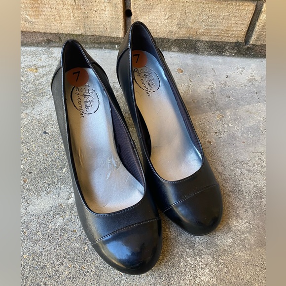 Life Stride Shoes - LifeStride Soft System Black Comfort Pumps Women’s Size 7 Work Career Shoes